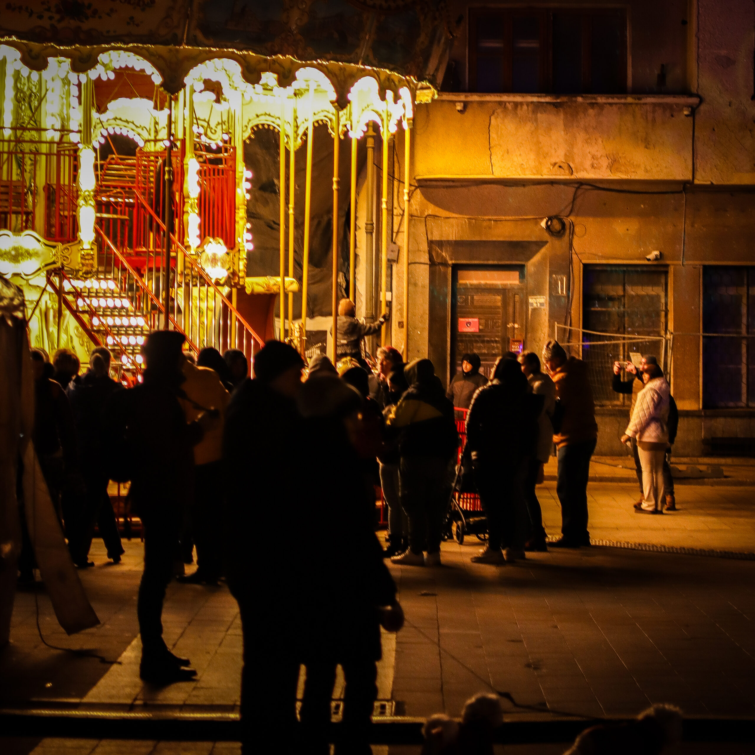 Candid documentary photograph by Alin Bratu